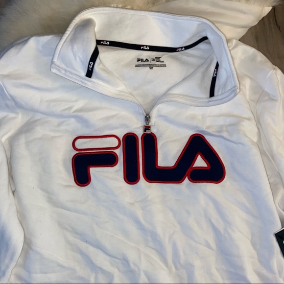 ❤️NWT FILA SWEATER❤️ - Picture 4 of 4